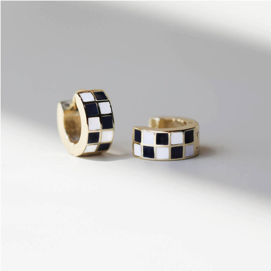 Black & White Checkered Enamel Huggies