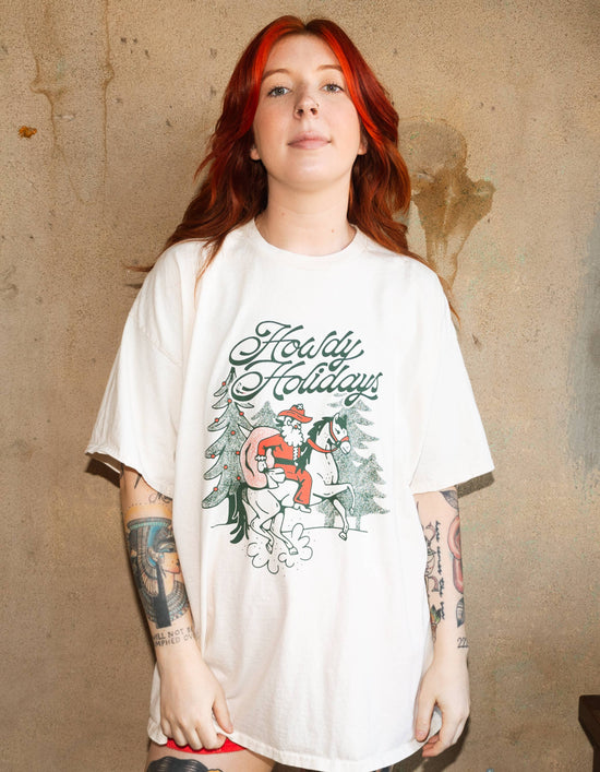 Load image into Gallery viewer, Christmas Howdy Holidays Graphic Tee
