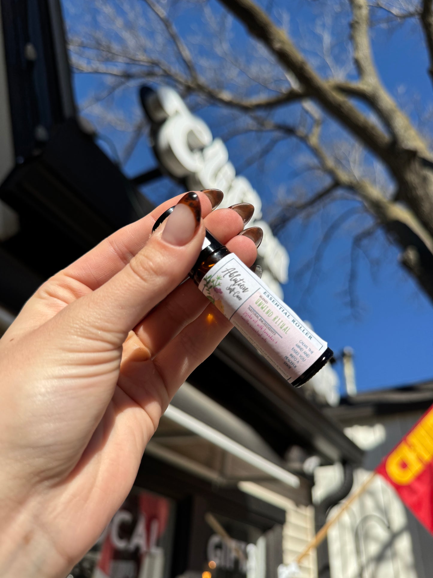 Unwind Ritual Essential Roller