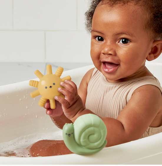 Squeezable Character Bath Set