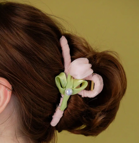 Tulip Claw Clip