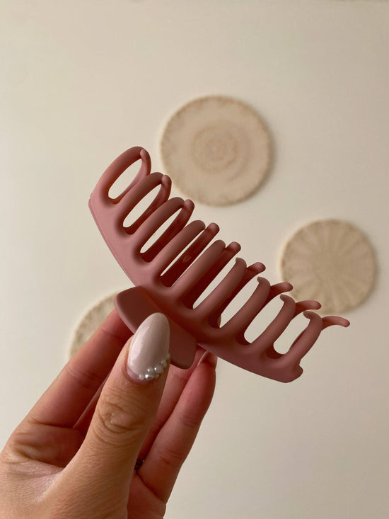Pale Pink Large Claw Clip
