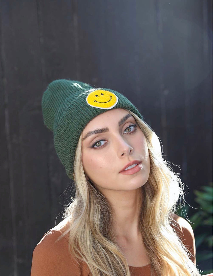 Load image into Gallery viewer, Smiley Face Ribbed Beanie
