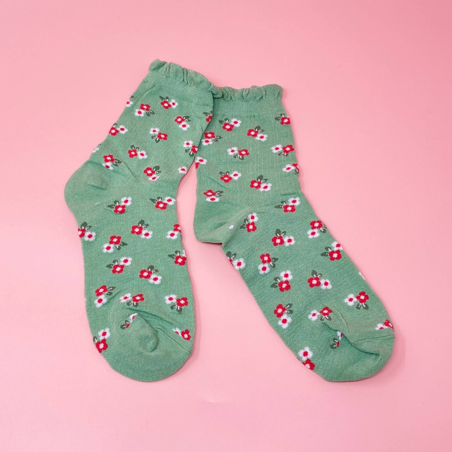 Floral Ruffle-Edged Socks