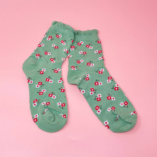 Load image into Gallery viewer, Floral Ruffle-Edged Socks
